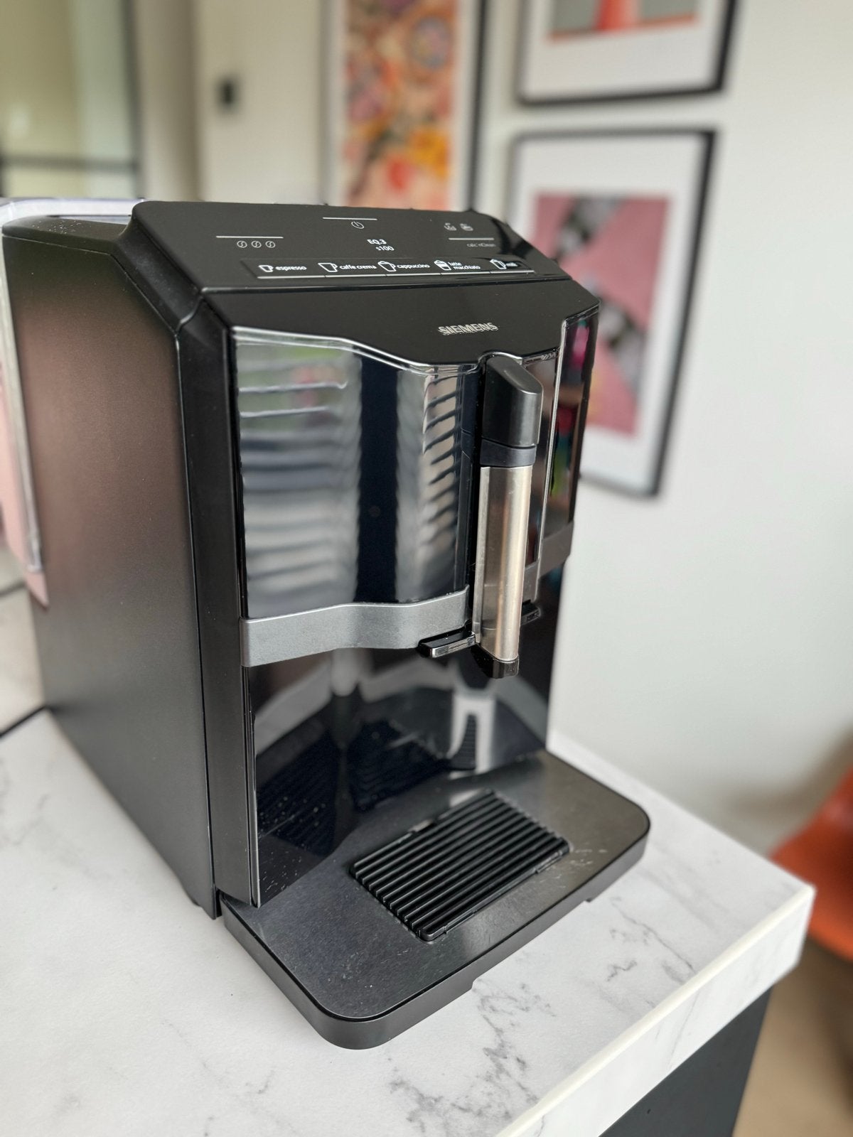 Siemens EQ.3 S100 volautomatische espressomachine, Witgoed en Apparatuur, Koffiezetapparaten, Ophalen, Afneembaar waterreservoir