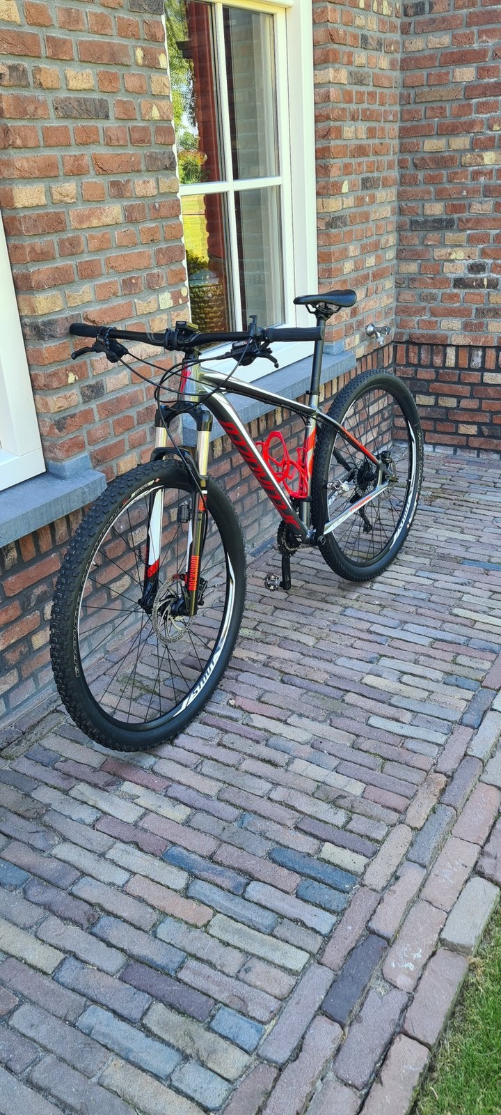 Te koop nieuwstaat SPECIALIZED MTB, Ophalen, Zo goed als nieuw, Overige merken