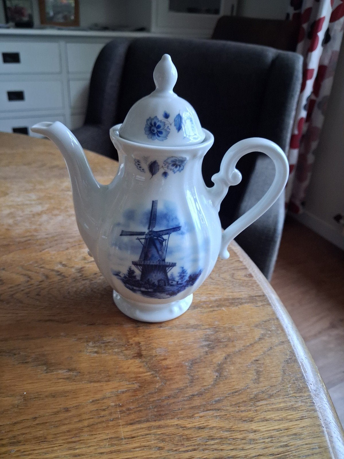 koffiepotje met molen, Ophalen