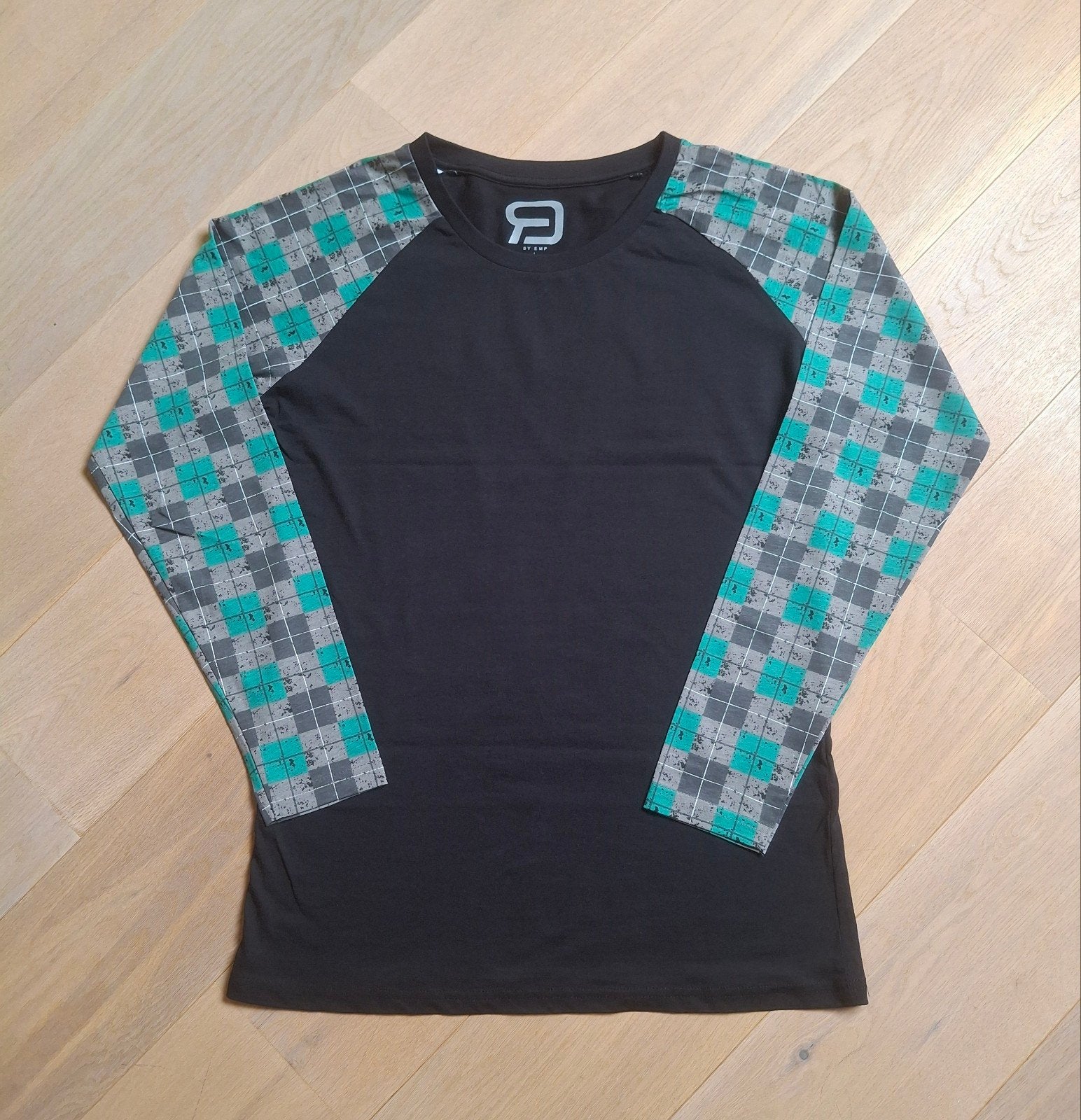 EMP nieuwe heavyweight longsleeve. Mt 40, Kleding | Dames, Tops, Maat 38/40 (M), Nieuw, Lange mouw, Verzenden