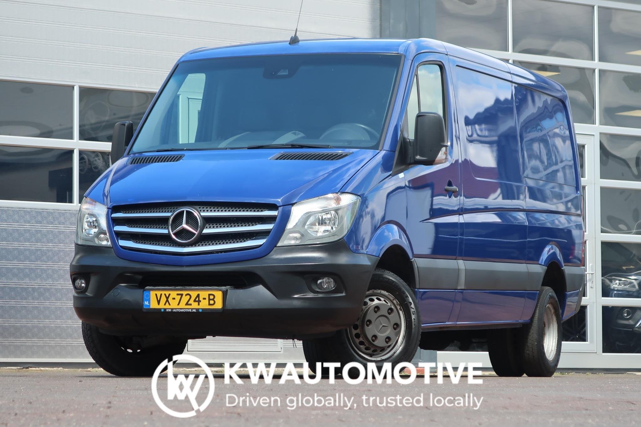 Mercedes-Benz Sprinter 516 2.2 BlueTEC 366 AUT/ NAVI/ CRUISE, Auto's, Automaat, Gebruikt, Euro 6, 4 cilinders