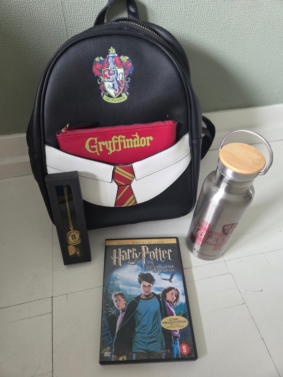 Harry Potter Gryffindor rugzak, DVD en meer!, Ophalen of Verzenden, Gebruikt, Overige typen