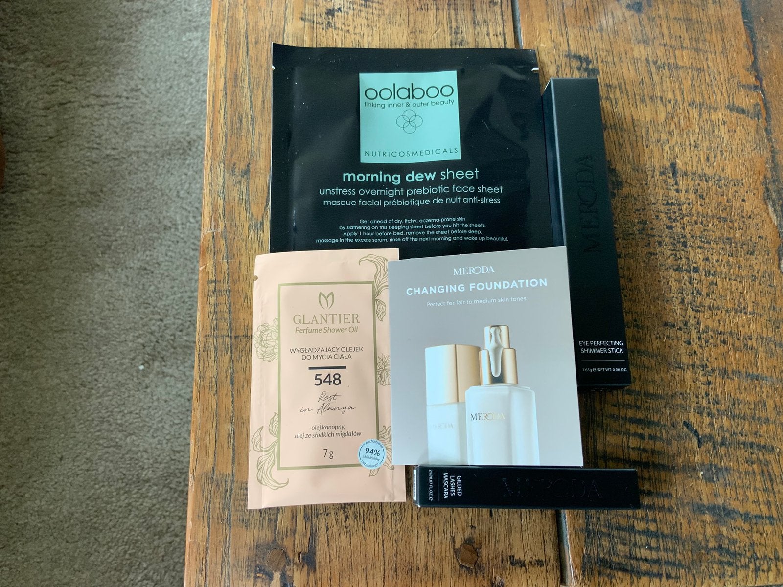 Make-up en verzorgingsproducten set, Sieraden, Tassen en Uiterlijk, Uiterlijk | Cosmetica en Make-up, Overige kleuren, Gehele gezicht