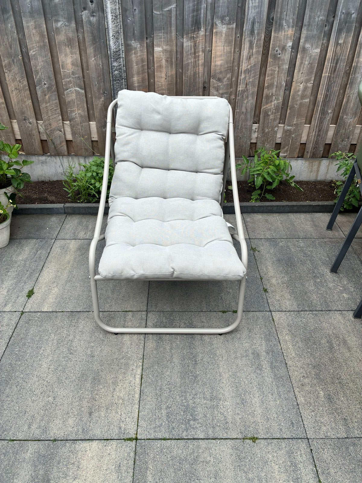 Comfortabele tuinstoel met kussen van Action, Ophalen, Nieuw, Metaal, Eén