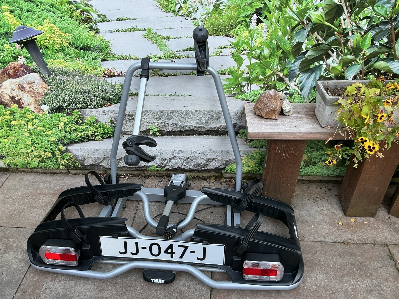 THULE fietsendrager voor 2 elektrische fietsen, Auto diversen, Fietsendragers, Ophalen, Gebruikt, 2 fietsen, Trekhaakdrager