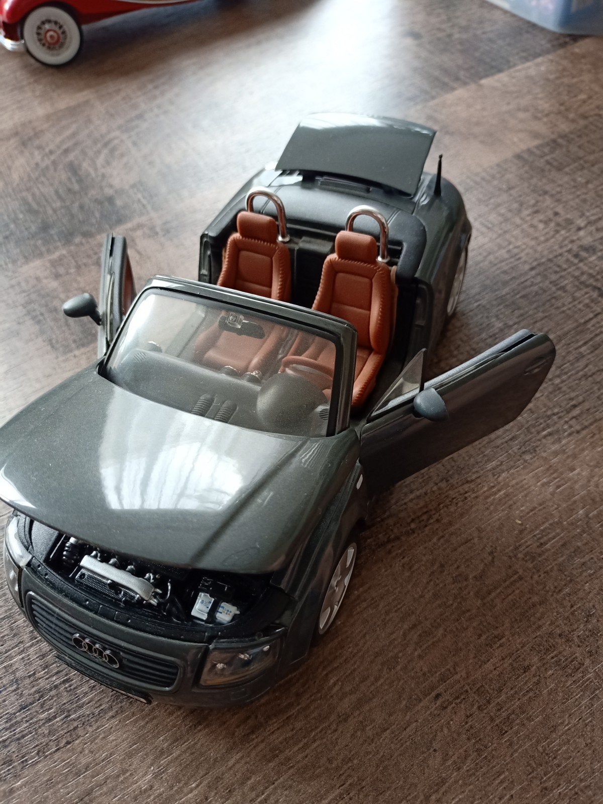Gedetailleerd Audi TT Roadster model (schaalmodel), Ophalen, Zo goed als nieuw