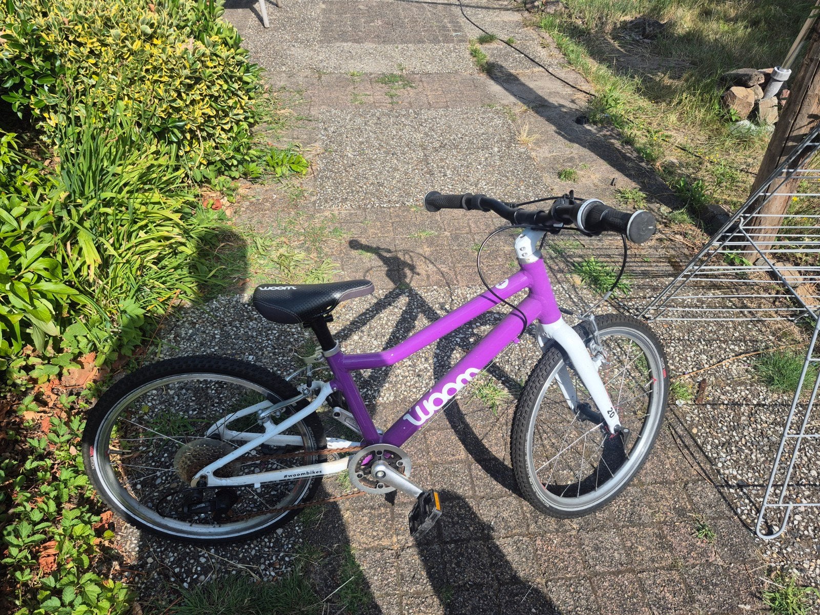 Woom kinderfiets maat 4 20 inch  paars, Ophalen, 20 inch of meer, Gebruikt, Velgrem