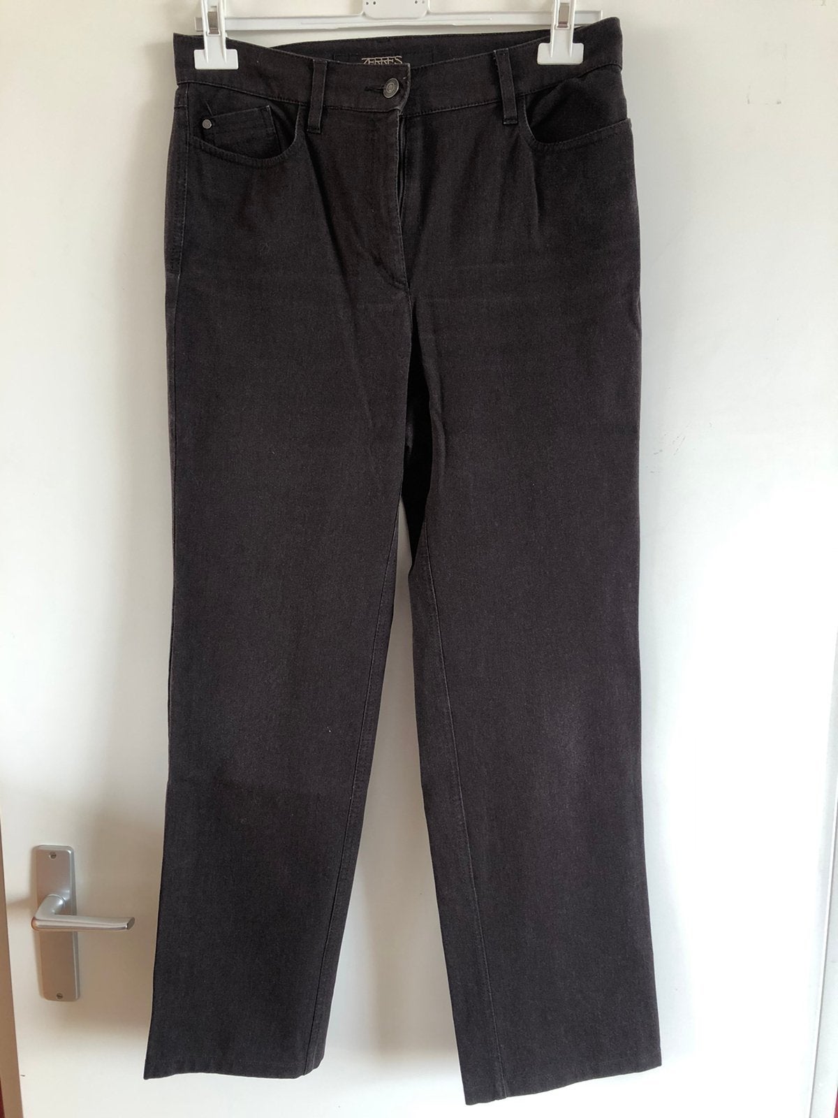 Nagenoeg nieuwe broek Bruin Maat 38 Zerres model 1291, Kleding | Dames, Maat 38/40 (M), Bruin, Ophalen of Verzenden, Zo goed als nieuw