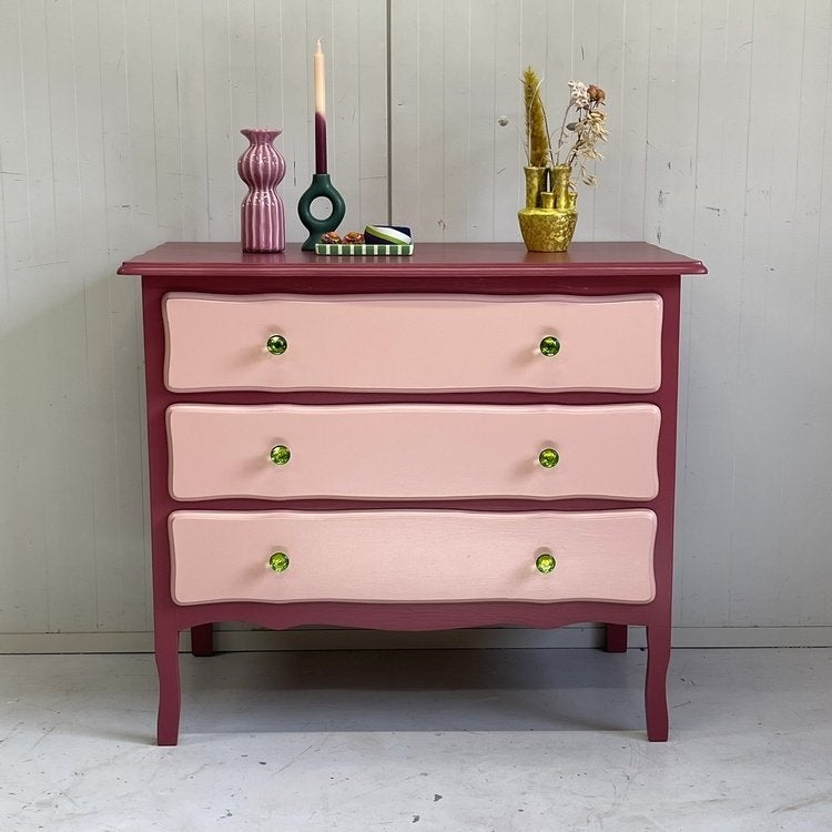 Vintage restyle moderne ladekast hip bordeauxrood & roze, Onbekend, 50 tot 100 cm, Zo goed als nieuw, 3 of 4 laden