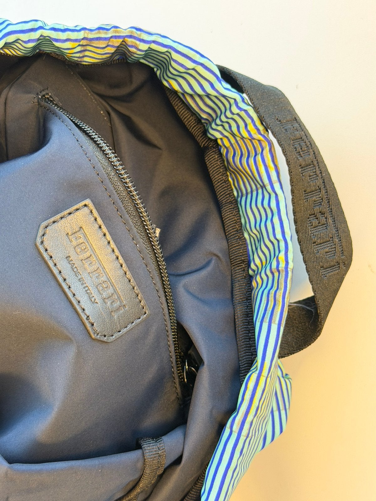Nieuwe Ferrari F1 tas Rugtas Backpack Made Italy new Blauw, 25 tot 40 cm, Nieuw, Ophalen of Verzenden, H