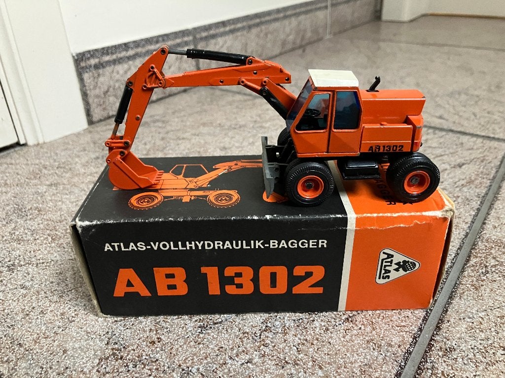 Atlas AB 1302 Volhydraulik-Bagger model met doos, Overige merken, Gebruikt, 1:50 of kleiner, Overige typen
