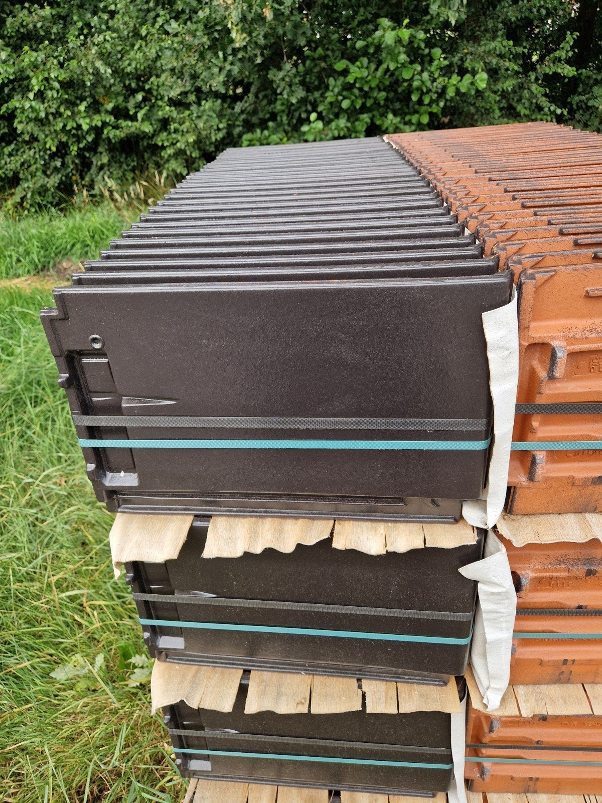 1 Pallet Walther Jacobi Stylist dakpannen (228 stuks, Doe-het-zelf en Verbouw, Dakpannen en Dakbedekking, Steen of Klei, Zwart