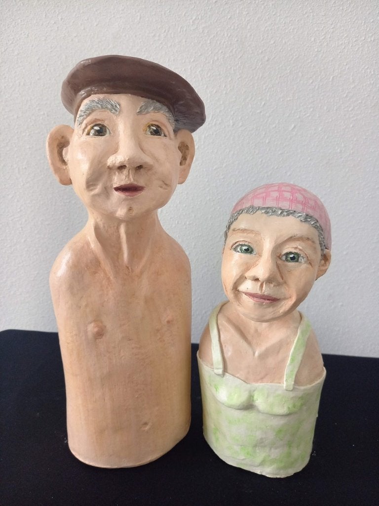 SCHATTIGE OPA EN OMA, 2 beelden, keramiek, Ophalen, Nieuw, Mens