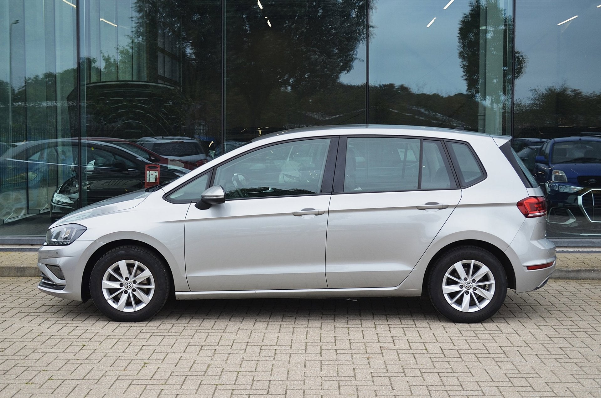Volkswagen Golf Sportsvan 1.5 TSI ACT Comfortline | Airco |, Auto's, Zwart, 4 cilinders, Alcantara, Bedrijf