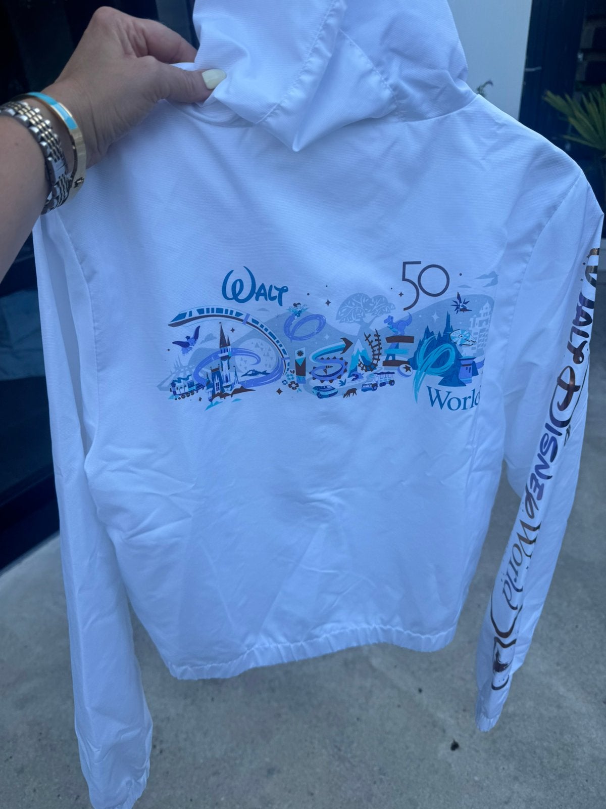 NIEUW jasje DisneyWorld maat S, Ophalen of Verzenden, Overige figuren, Nieuw, Kleding of Textiel