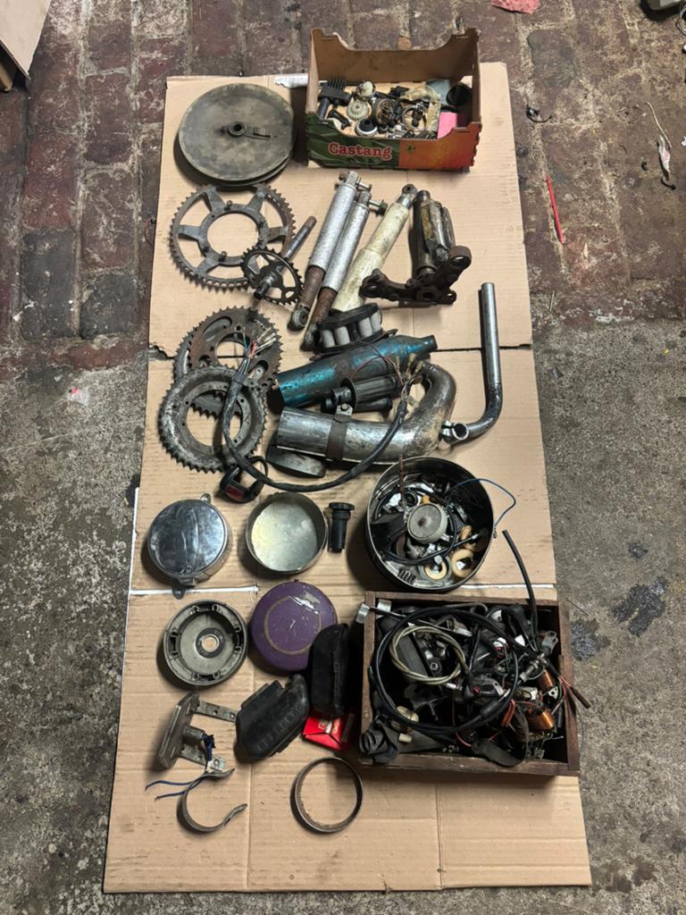 Set onderdelen voor bromfiets honda capino amigo motobecane, Ophalen of Verzenden, Overige typen, Overige merken