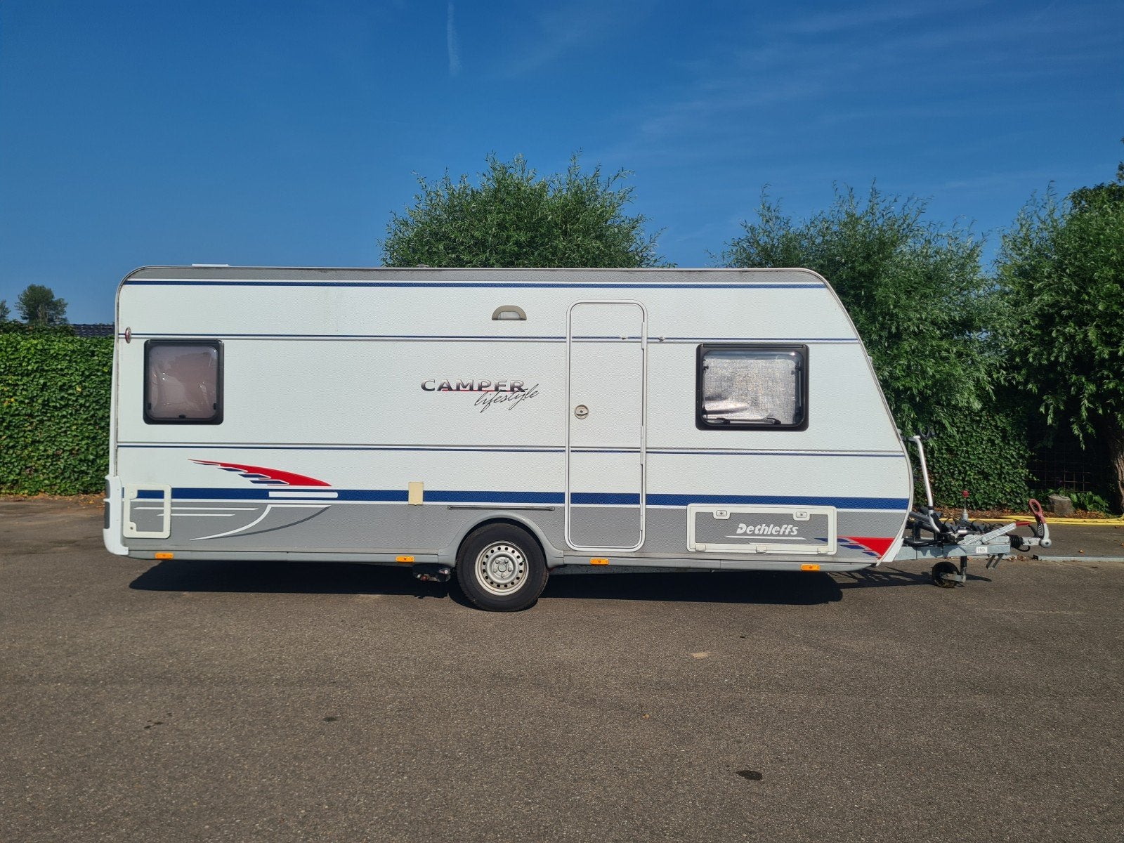 Dethleffs Camper 510 DB ( incl. stallingsmogelijkheid ), Rondzit, Schokbreker, Frans bed, Bedrijf
