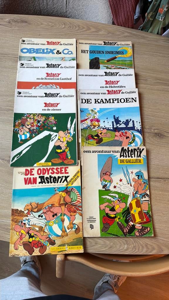 Een avontuur van Asterix de Galliër + Odyssee van Asterix NL, Boeken, Meerdere stripboeken, Ophalen of Verzenden, Gelezen