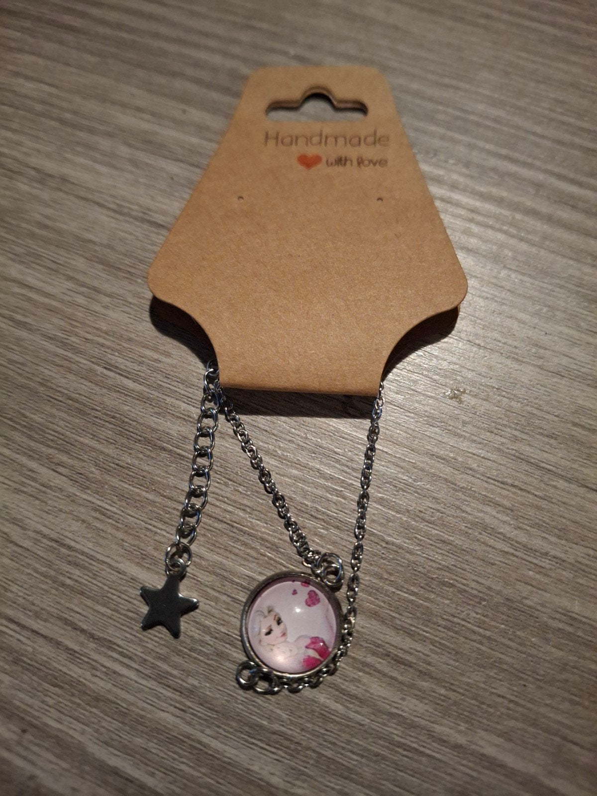 Nieuw handgemaakt armbandje met elza bedel, Overige materialen, Nieuw, Ophalen of Verzenden, Met bedels of kralen
