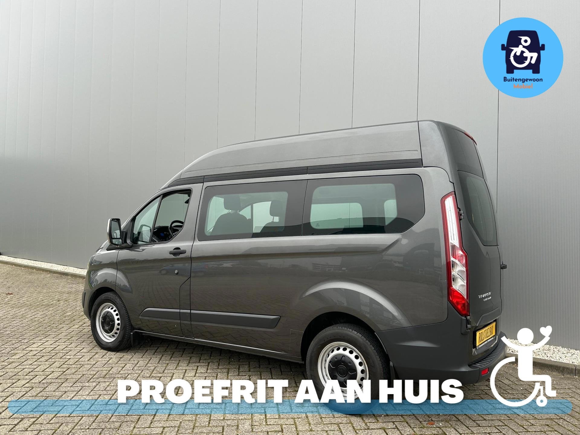 Ford Transit Custom 2018 Rolstoelbus Automaat | Rolstoel VOO, Auto's, Bestelauto's, Gebruikt, Zwart, 4 cilinders, Origineel Nederlands