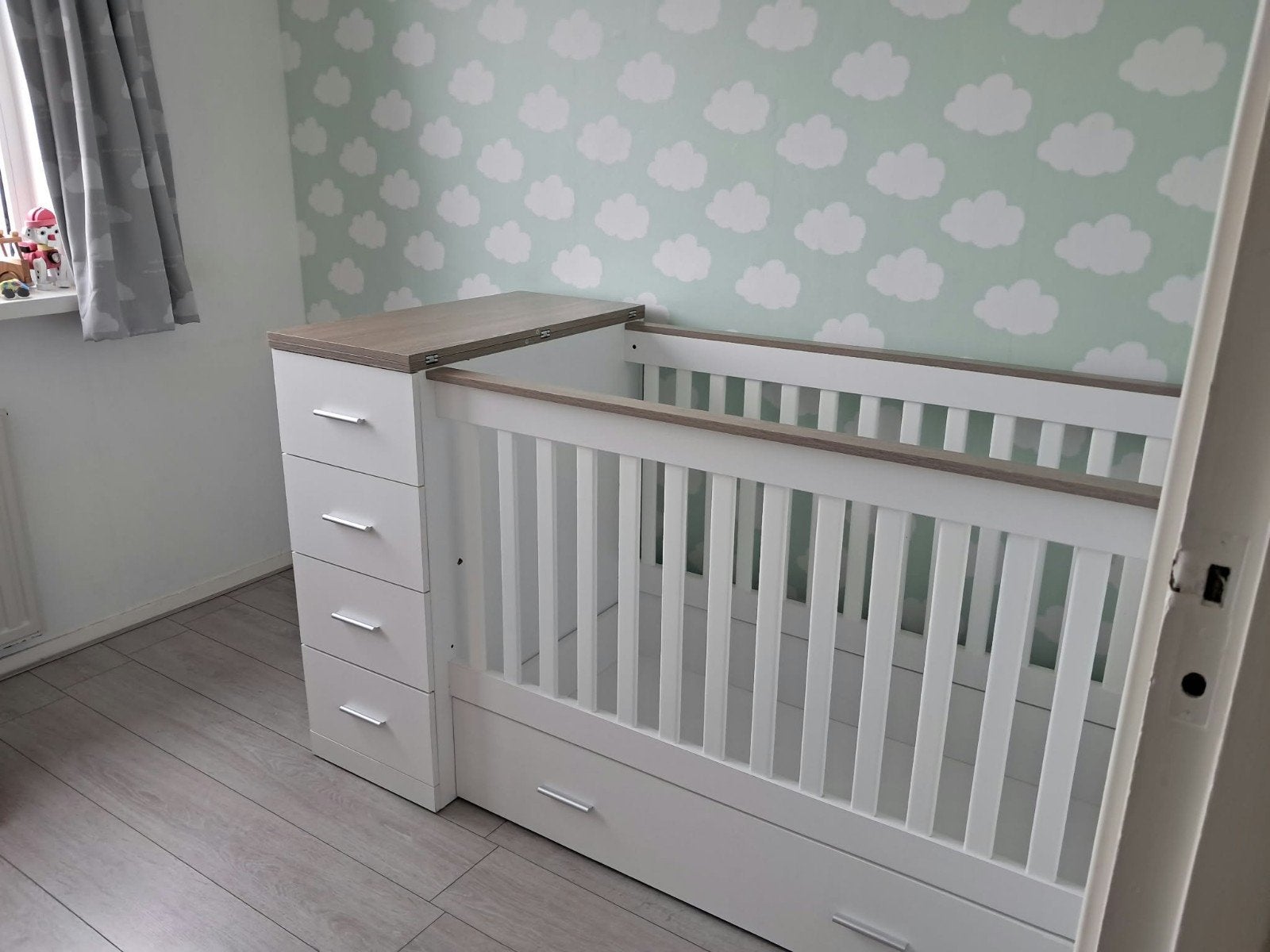 ledikant en commode in één, Ophalen, Gebruikt, Jongetje of Meisje