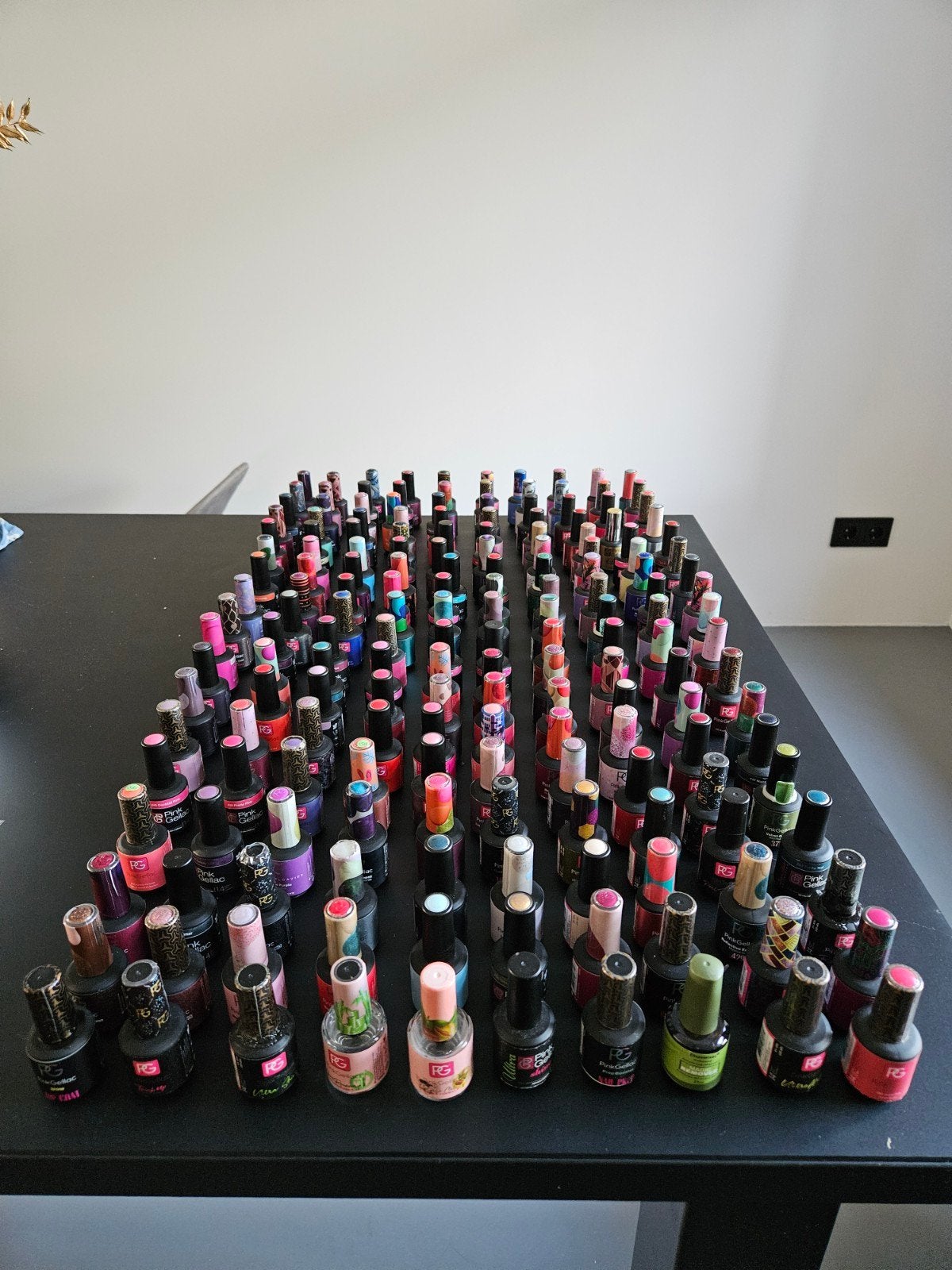 Pink Gellac 180 gellakjes en toebehoren- zie omschrijving!, Ophalen of Verzenden, Gebruikt, Overige kleuren, Handen en Nagels