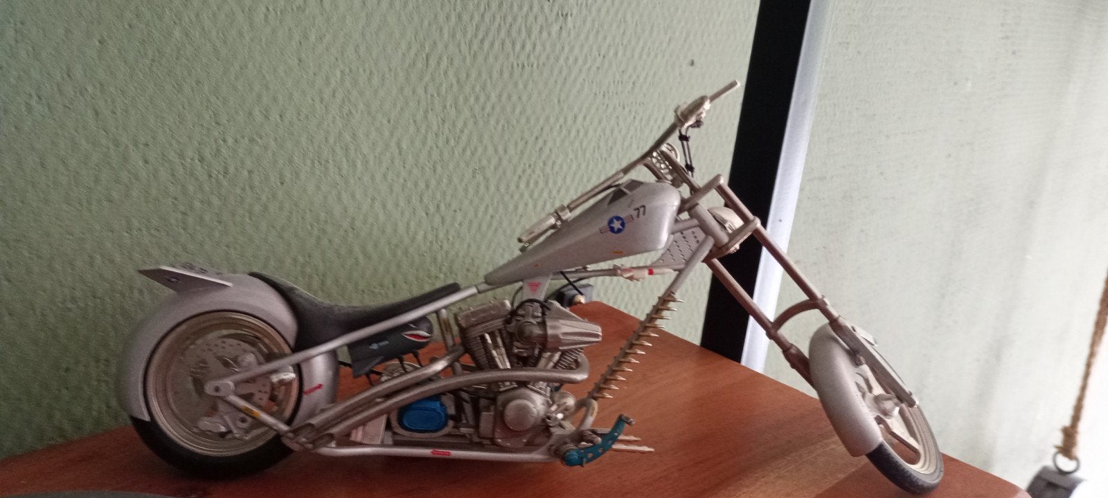 Zilverkleurige Chopper Modelmotorfiets, Ophalen, Zo goed als nieuw, Groter dan 1:32, Overige merken