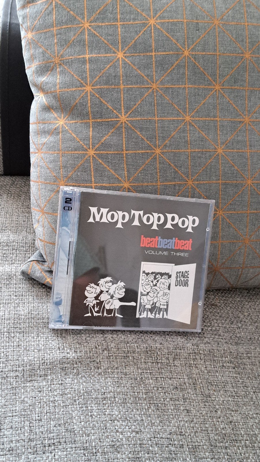 2 cd box Mop top.pop. beat beat beat vol.3, Boxset, Ophalen of Verzenden, Zo goed als nieuw, Inclusief boekje