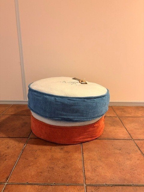Designed by Lotte rond kussen, Ophalen, Designed by Lotte, ., Nieuw