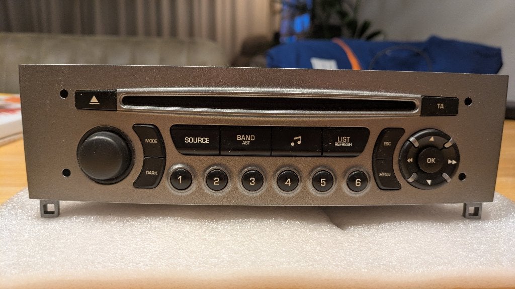 Autoradio Peugeot/ Citroën RD45 CD-speler met bluetooth, Auto diversen, Ophalen, Gebruikt