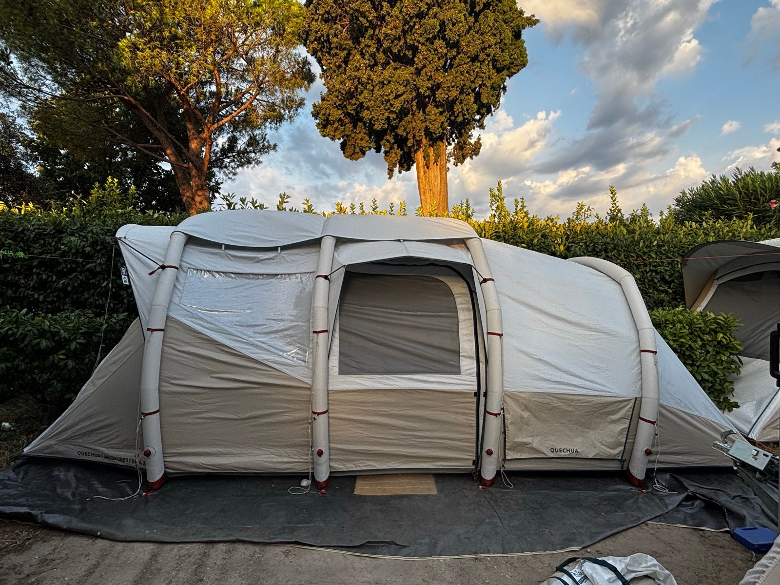 Quechua Air Seconds 6.3 Fresh & Black opblaasbare tent, Caravans en Kamperen, Tenten, Ophalen, Zo goed als nieuw, Tot en met 6
