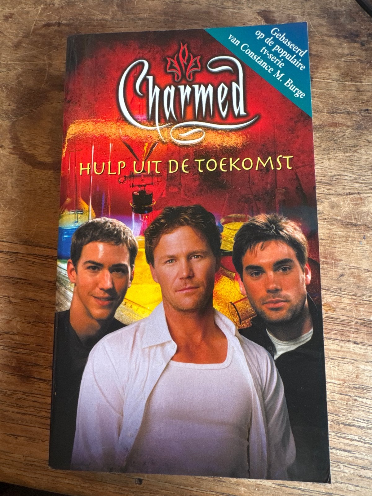 Charmed: Hulp uit de Toekomst - Gebaseerd op tv-serie, Ophalen of Verzenden, Gelezen, Nederland