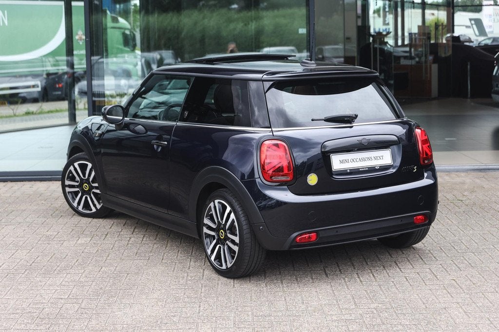 MINI Electric MINI Yours / Panoramadak / Sportstoelen / Comf, Stoelverwarming, Gebruikt, 1340 kg, Met garantie (alle)