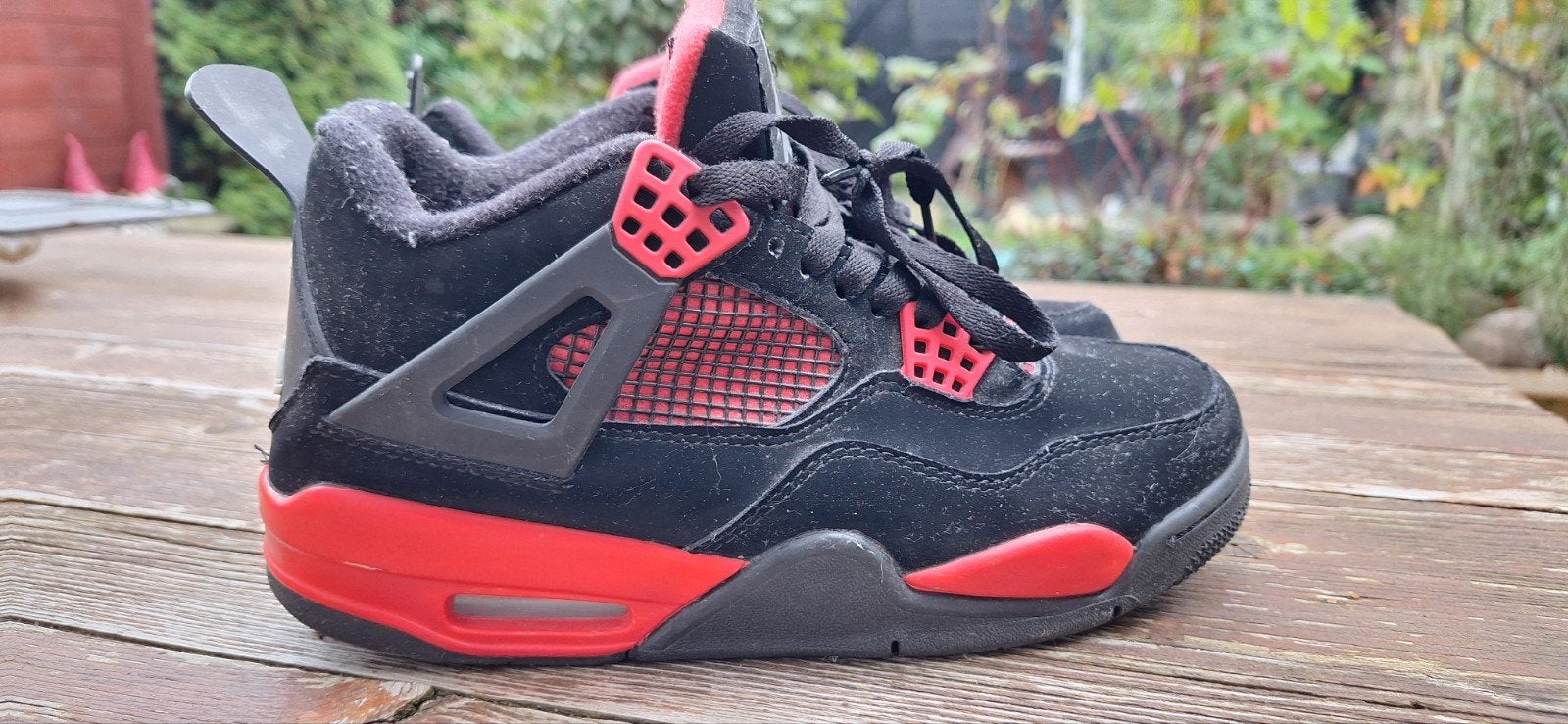 Jordan 4 Retro Bred (2019) Sneakers - Maat 40, Kleding | Heren, Zwart, Ophalen of Verzenden, Sneakers of Gympen, Gedragen