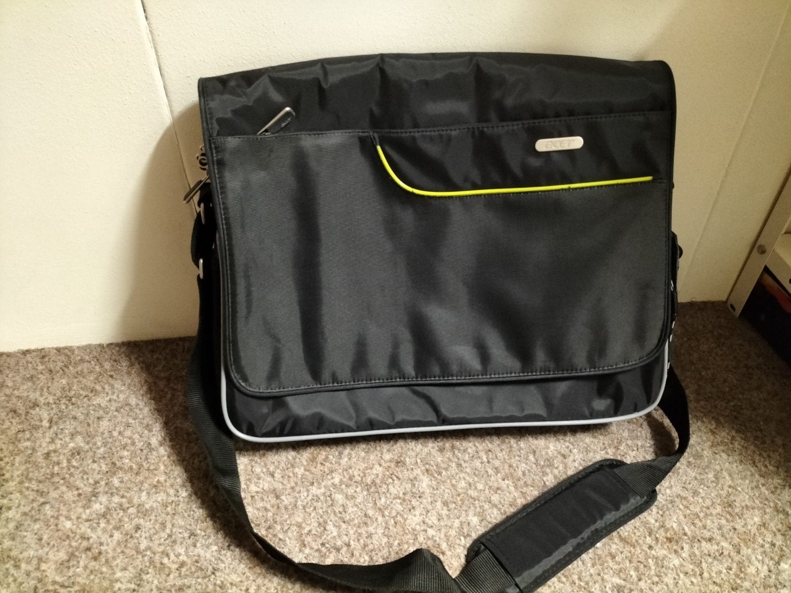 Nieuwe acer laptop tas, Ophalen of Verzenden, 17 inch of meer, Nieuw