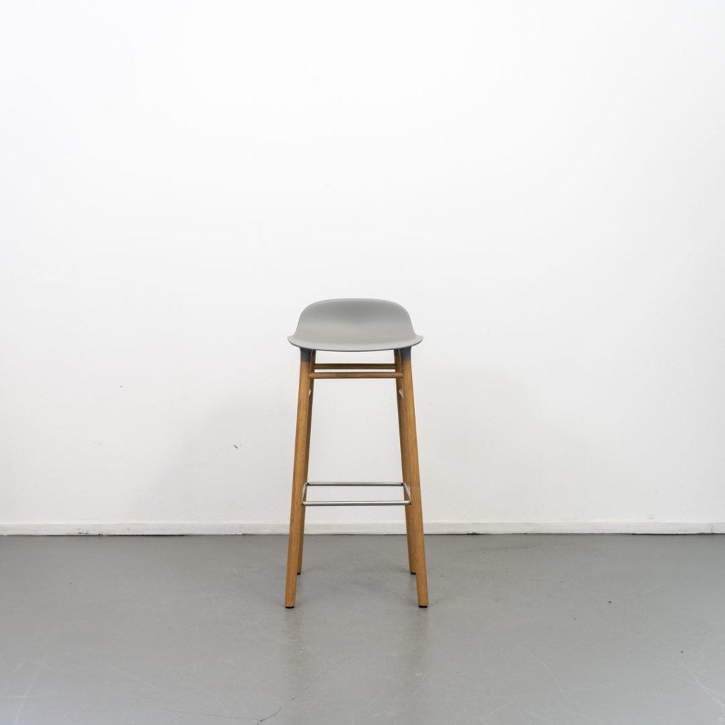 Normann Copenhagen Form Kruk Taupe Kunststof - Hout, Niet ingevuld, Zo goed als nieuw, Niet ingevuld, Niet ingevuld