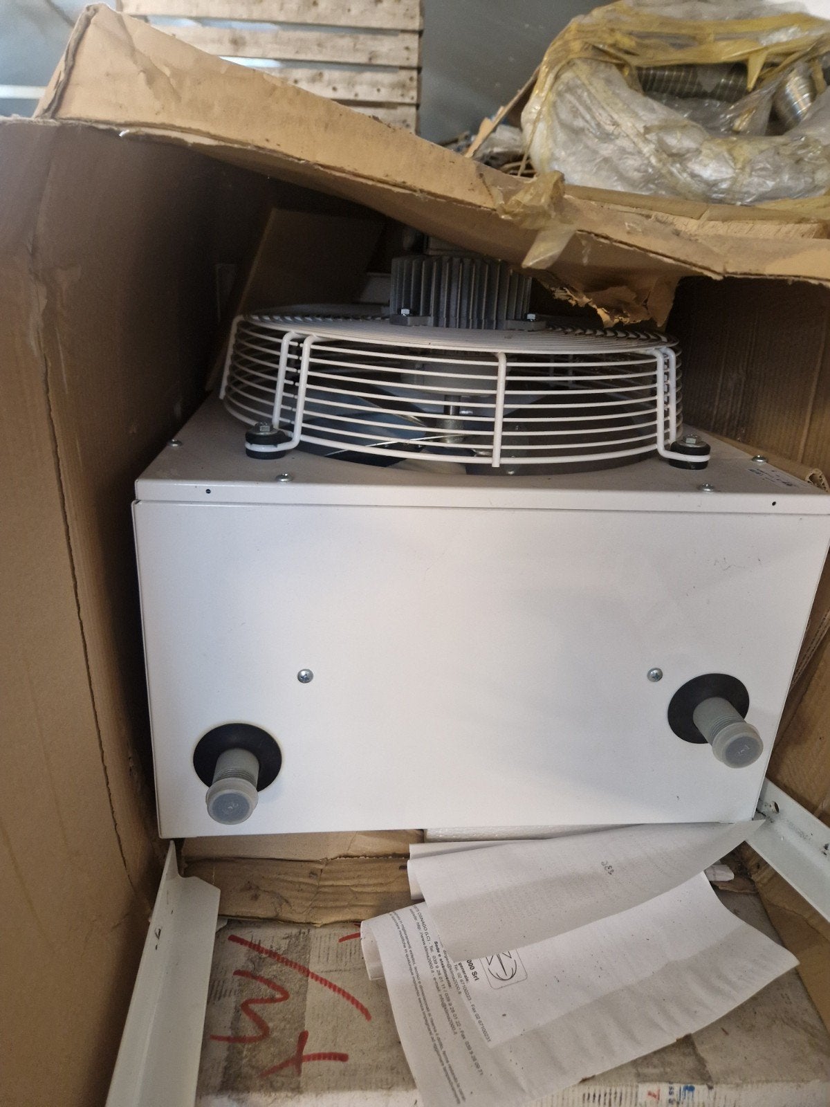 Nieuwe Watergevoede Luchtverhitter / Unit Heater, Doe-het-zelf en Verbouw, Verwarming en Radiatoren, Ophalen, Nieuw, Overige typen