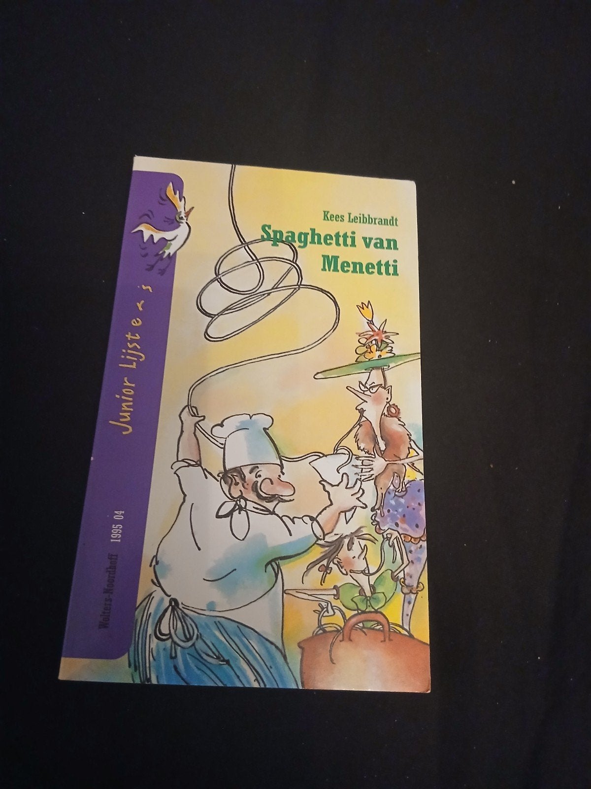 Spaghetti van Menetti - Kees Leibbrandt (Kinderboek), Boeken, Ophalen of Verzenden, Zo goed als nieuw, Kees Leibbrandt, Fictie algemeen