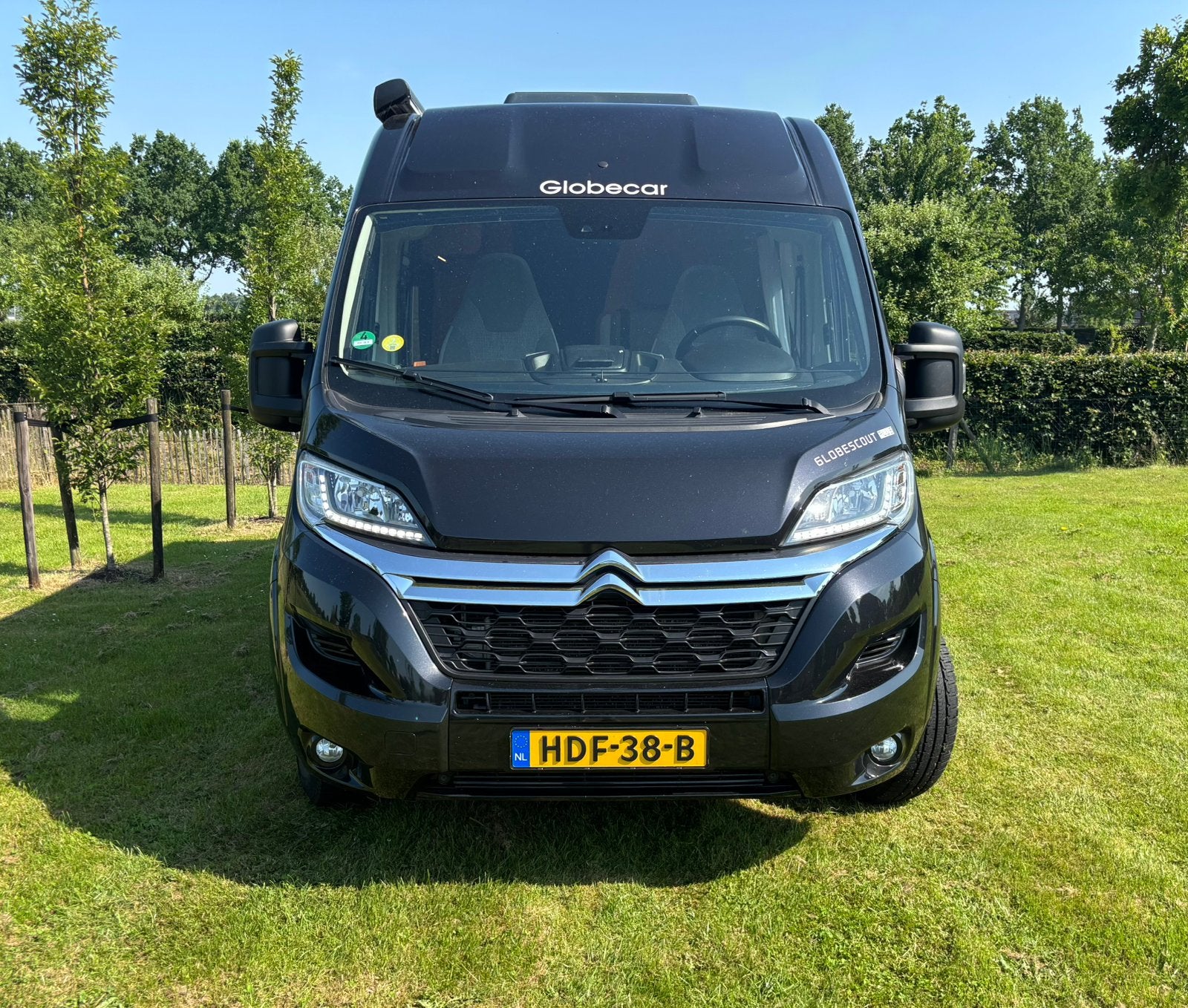 Globecar Globescout Plus 600 | Zeer complete uitvoering, Caravans en Kamperen, Campers, Chemisch toilet, Buscamper of Camperbus