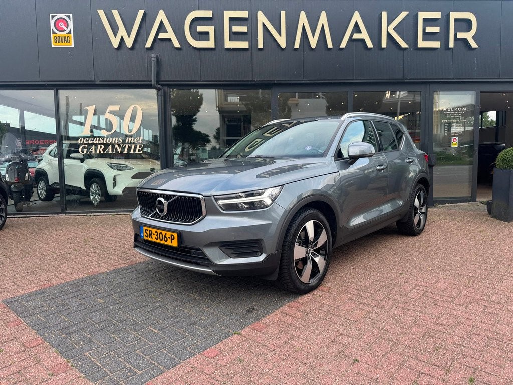 Volvo XC40 2.0 T4 Momentum AUT|NAV|Cam|PANORAMA|ACC|DealeroH, Auto's, Volvo, 12 maanden, 15 km/l, Leder en Stof, Origineel Nederlands