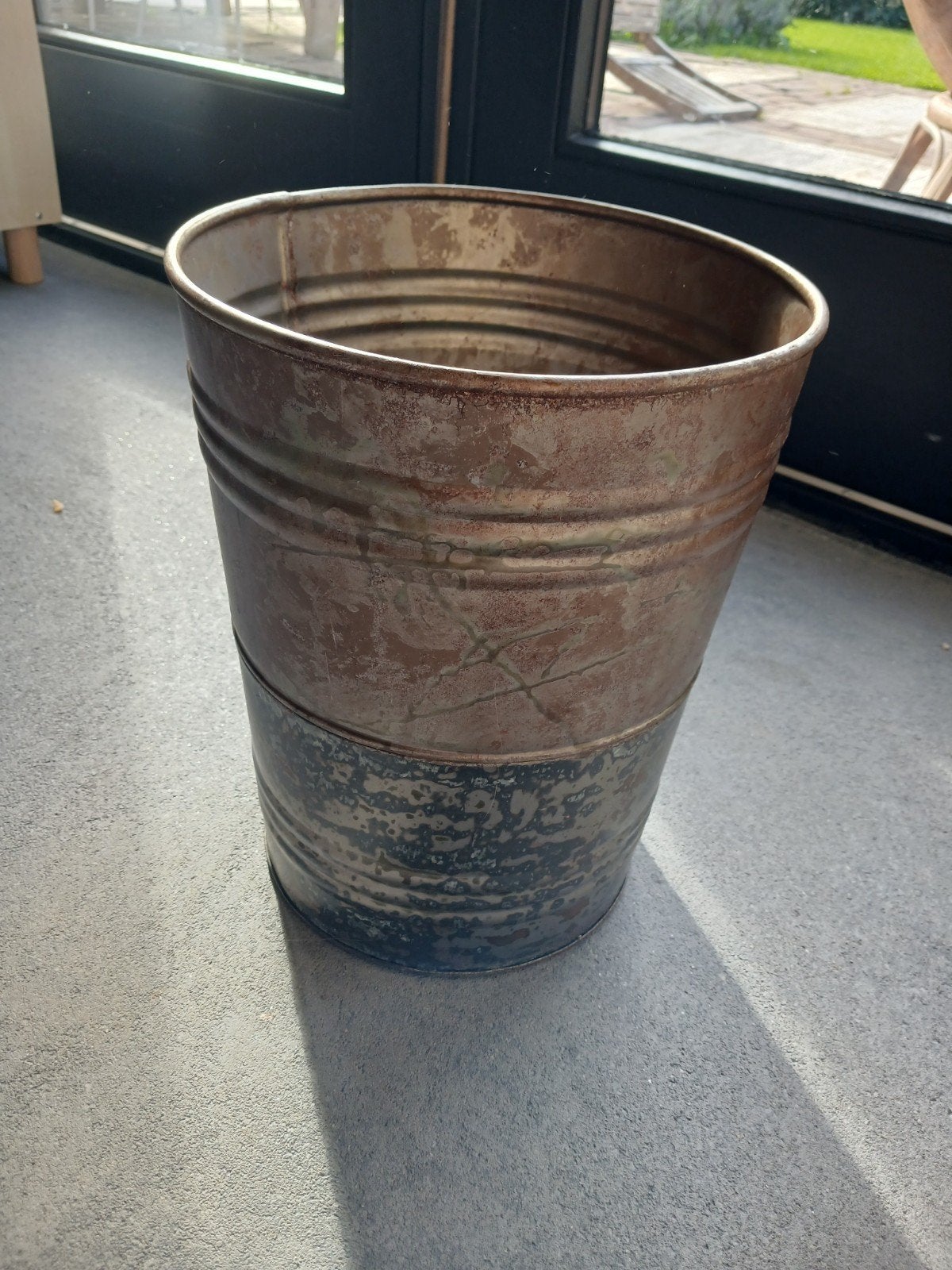Decoratieve metalen emmer - Vintage look, Ophalen of Verzenden