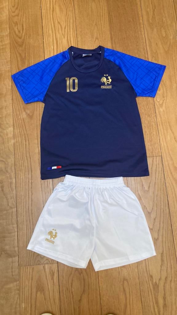Mbappé tenue Franse elftal - Maat 14 jaar, Sport en Fitness, Basketbal, Ophalen of Verzenden, Zo goed als nieuw