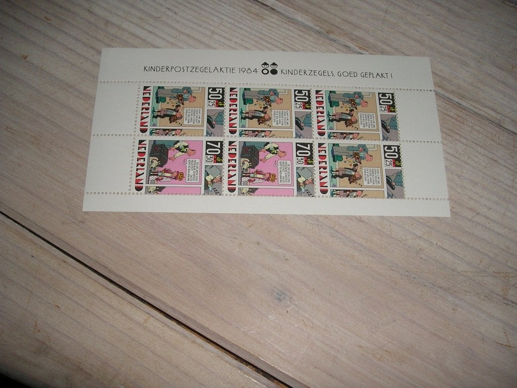 Nederland blok kinderpostzegels 1984 postfris, Postzegels en Munten, Postzegels | Nederland, Ophalen of Verzenden, Na 1940, Postfris