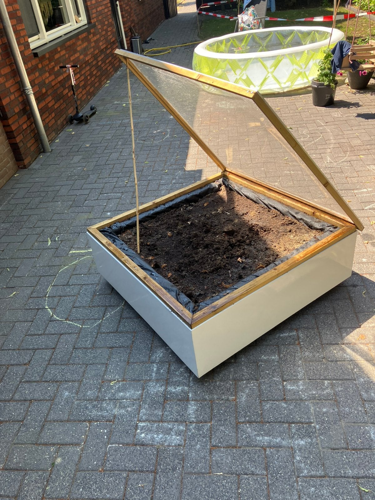 Te koop duurzame planten/kweekbak op wielen 105x105cm, Ophalen of Verzenden, Zo goed als nieuw, Kweekbak