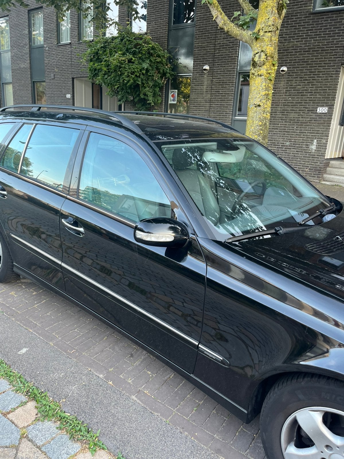 Chrysler Daimler Chrysler AG 2004 Zwart, Auto's, Beige, Leder, 93 €/maand, Euro 4