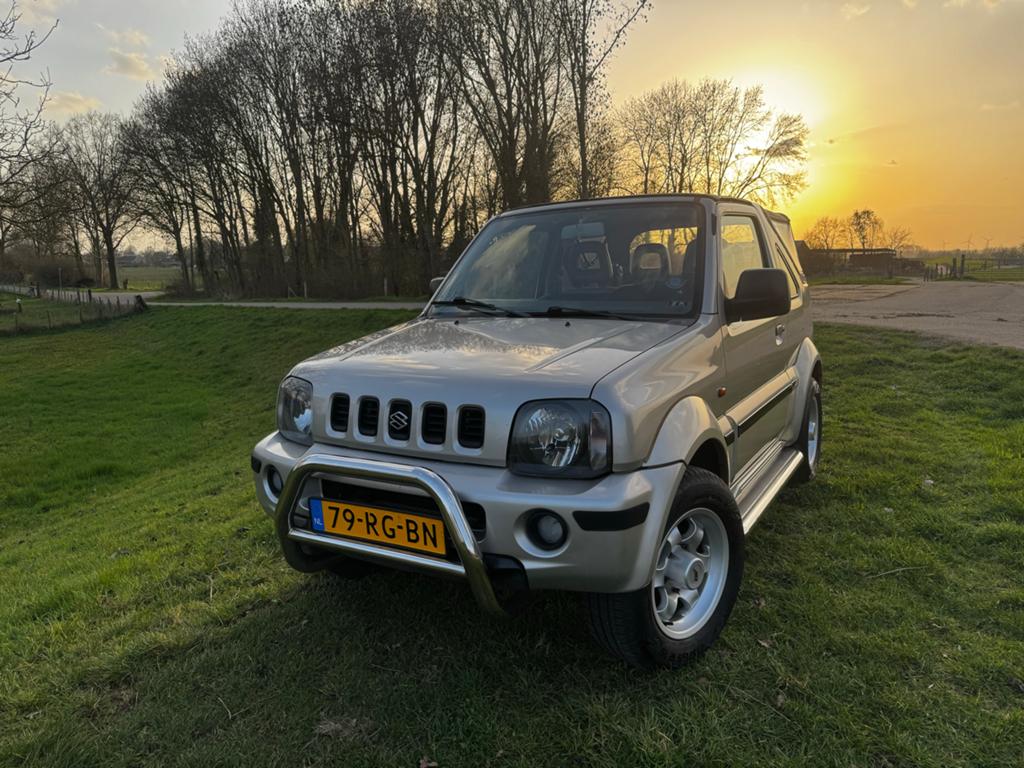 Suzuki Jimny 1.3 Cabrio 4WD 2005 Grijs, 13 km/l, 40 €/maand, 4 cilinders, 4 stoelen