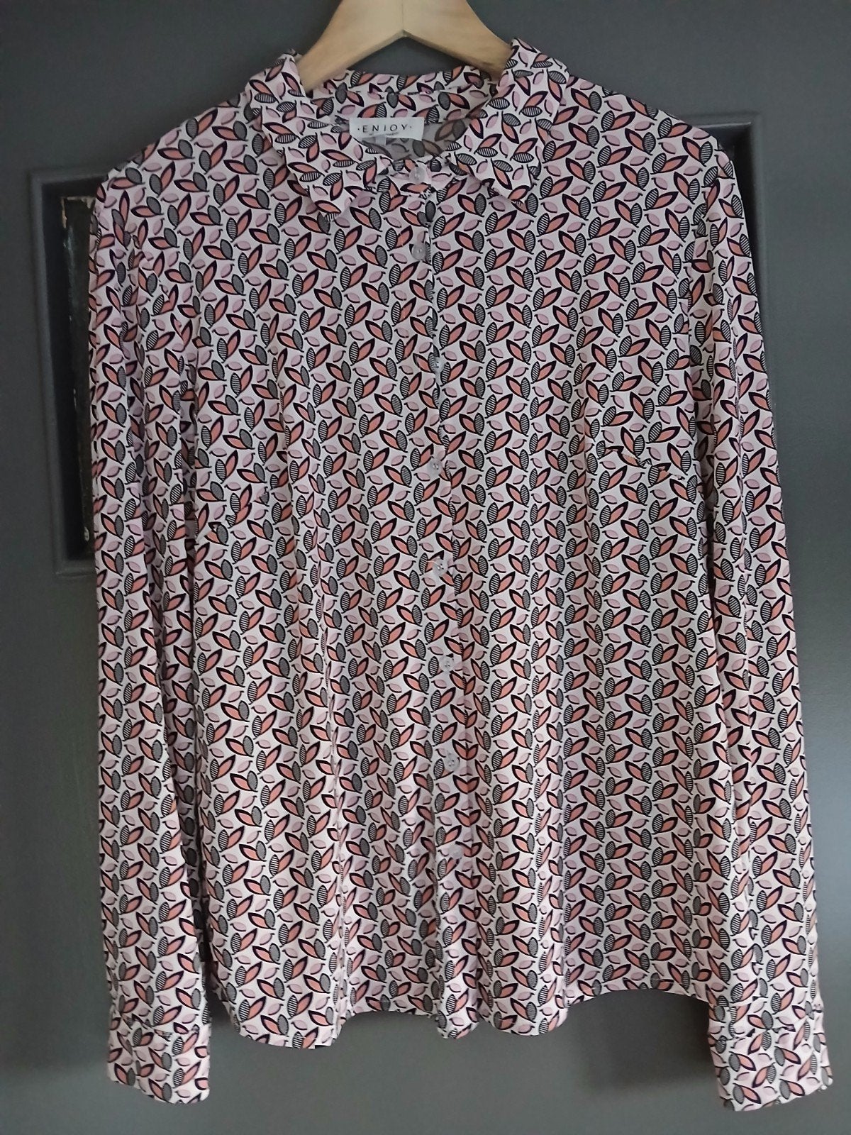Enjoy travelstof blouse maat L, Ophalen of Verzenden, Zo goed als nieuw, Maat 38/40 (M), Zwart