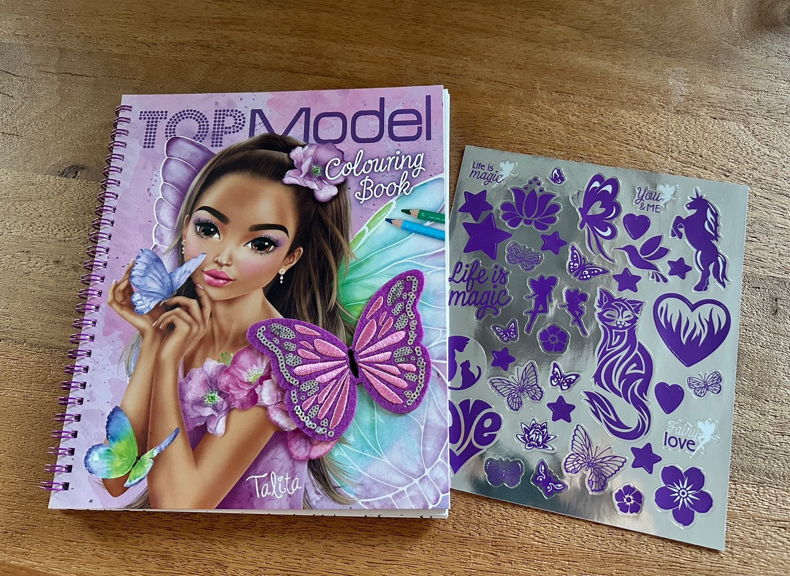 Top Model kleurboek met bijbehorende stickers, cadeau, Ophalen, Zo goed als nieuw, Overige typen