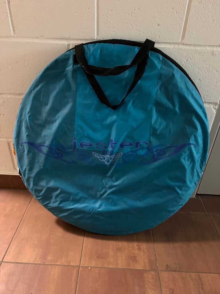 Easy camp Jester pop up tent, Ophalen, Gebruikt, Tot en met 2