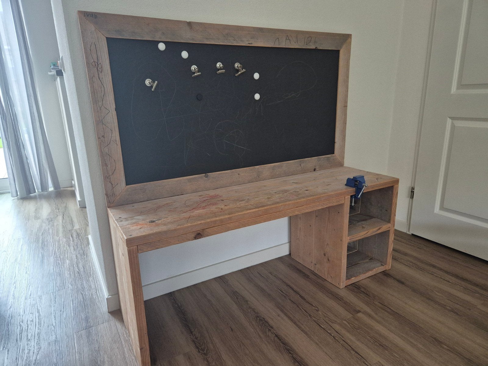 Kinderwerktafel /werkbank, Ophalen, Gebruikt
